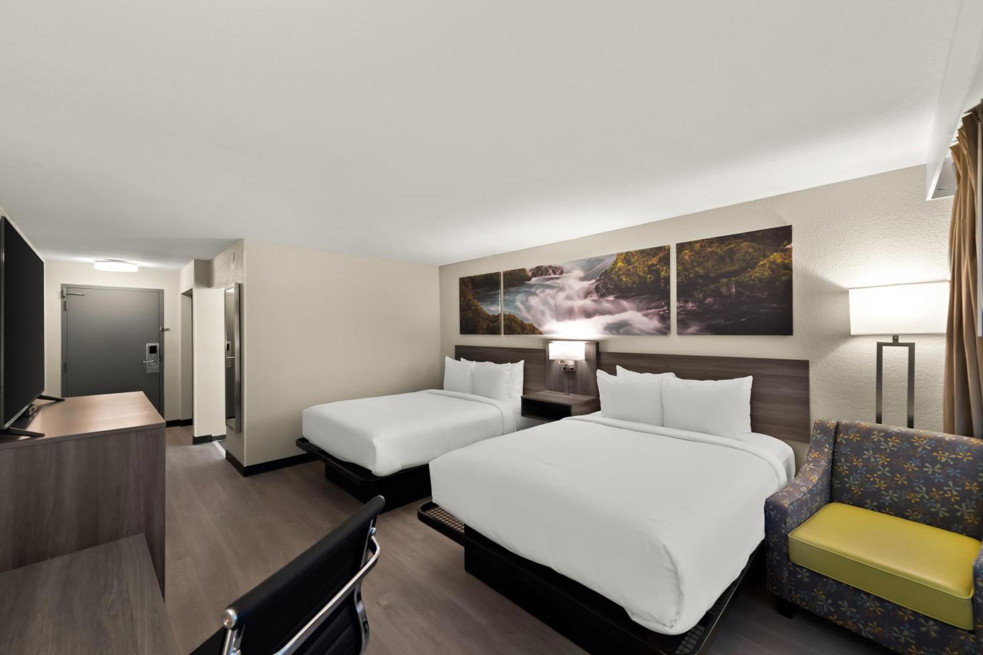 Queen Room with Two Queen Beds - Non-Smoking
