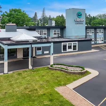 Clarion Pointe Rhinelander Downtown-2